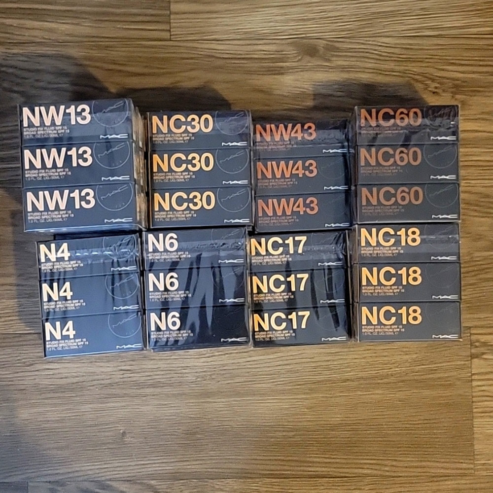 4 MAC Studio Fix Fluid SPF 15, Broad Spectrum SPF 15